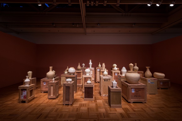 Translation: White Porcelain Series, Soap, fragrance, varnish, 2018 